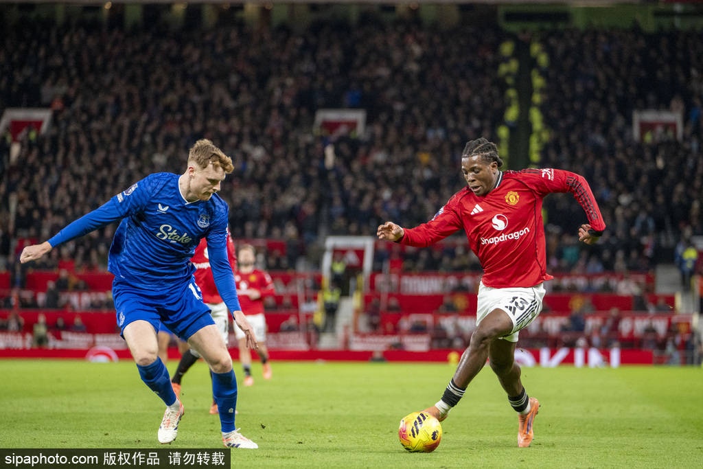 2025 赛季：坦帕湾光芒队因主场受损，宣布 2025 赛季全部主场均在 Steinbrenner Field 进行